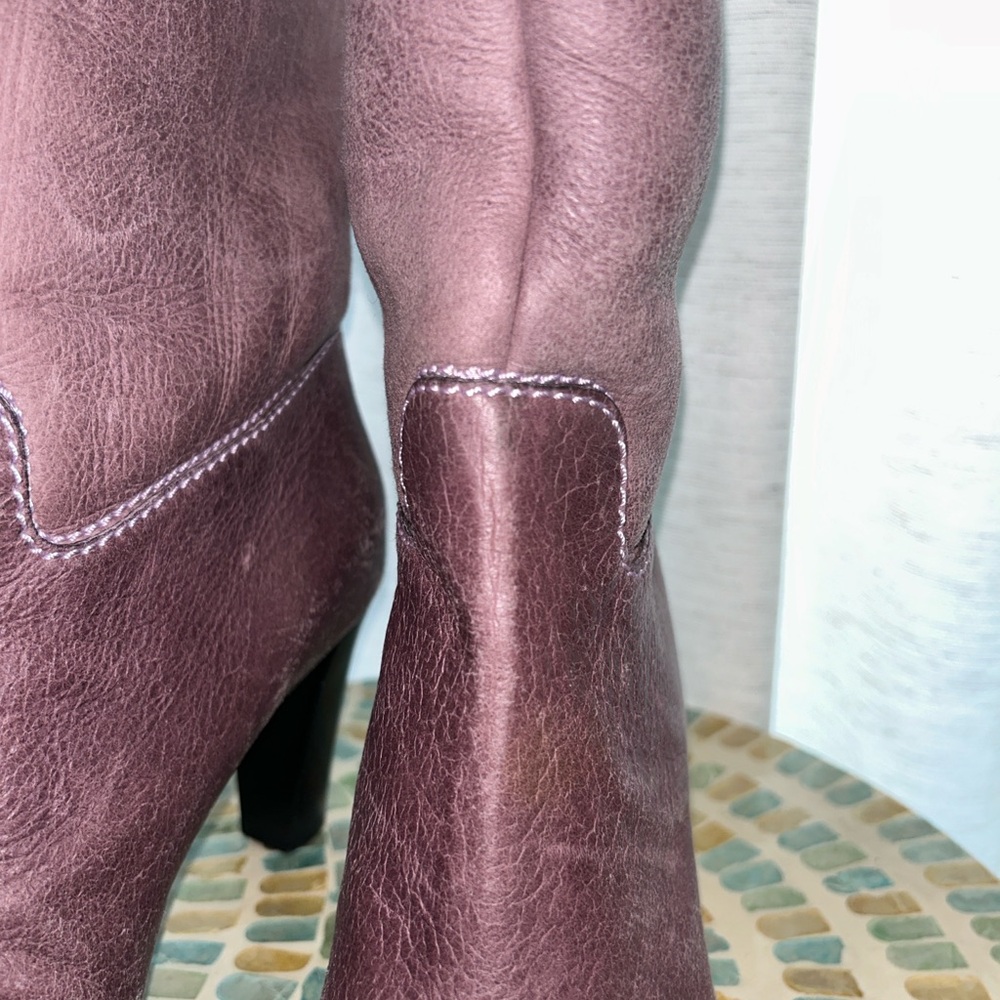 Chanel Women's Brown Leather Boots - Picture 14 of 14